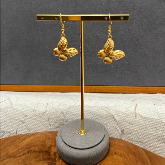 Butterfly jewelry Set, Gold Jewelry Set, Jewelry Set for Women, gift For Her - Picture 5 of 5